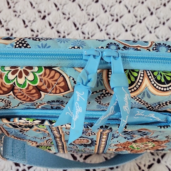 Vera Bradley Floral Blue Tablet or Mini I-pad or Fire Tablet Case - Picture 14 of 14